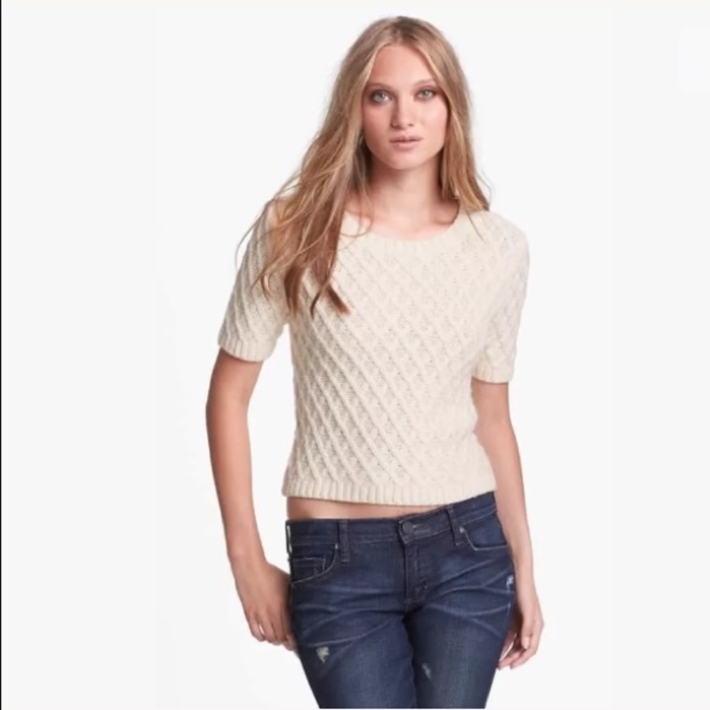 ASTR Short Sleeve Cream Knit Cropped Sweater Large